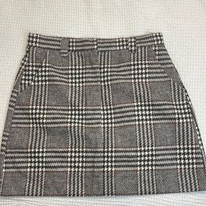 En saison plaid mini skirt with pockets